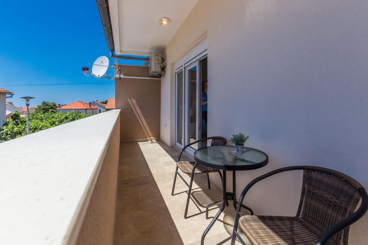 2Sis 2 Apartments Zadar Oda fotoğraf